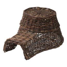 Abri à hérissons en branches de saules