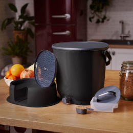 Composteur Bokashi Essential + base – 15,3 L – Gris foncé – Activateur inclus